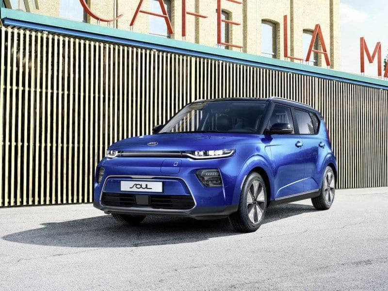 Cover Image for Kia e-Soul: 150 kW (204 PS), 64-kWh-Batterien und CCS-Schnellladeanschluss