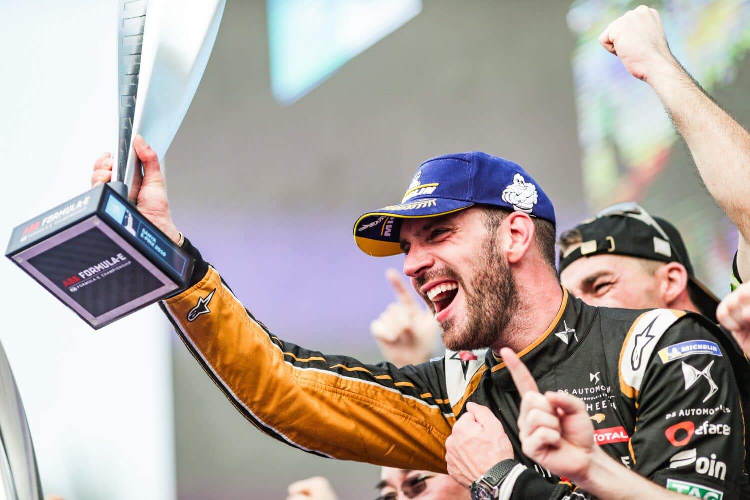 Cover Image for Formel E: Vergne gewinnt Chaos-Rennen in Sanya