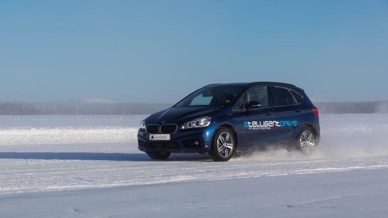 Magna „e2 eDrive“ zeigt das gesamte Spektrum der Elektrifizierung in einem Fahrzeug