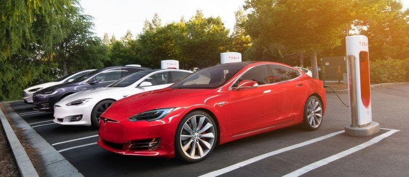 Tesla bietet 5.000 kostenlose Supercharger-Meilen im neuen Empfehlungsprogramm an