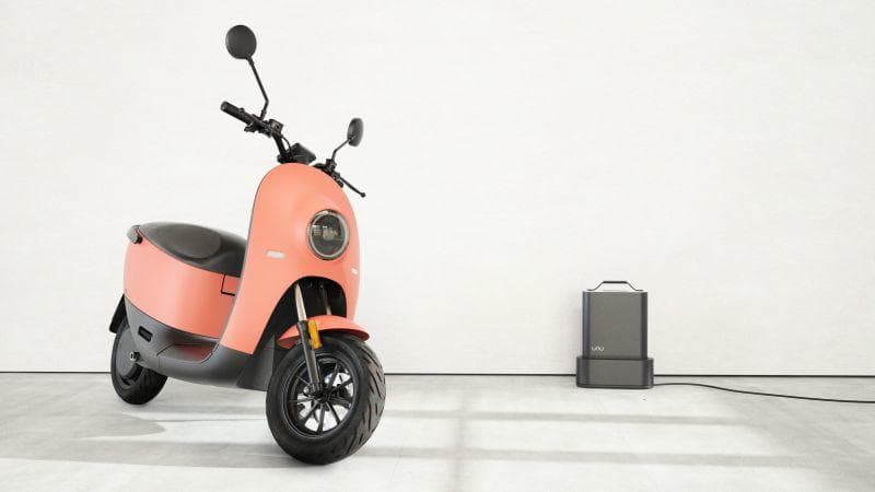 Berliner Startup unu launcht elektrisch, vernetzten Roller der mit digitalem Schlüssel geteilt werden kann