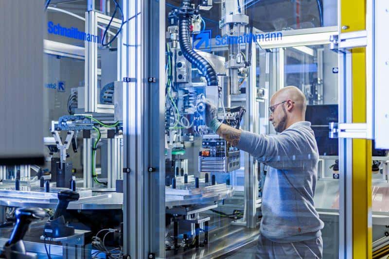 Akasol lässt sich im Großraum Detroit nieder und ermöglicht dortigen Kunden dem „Buy America Act“ nachzukommen