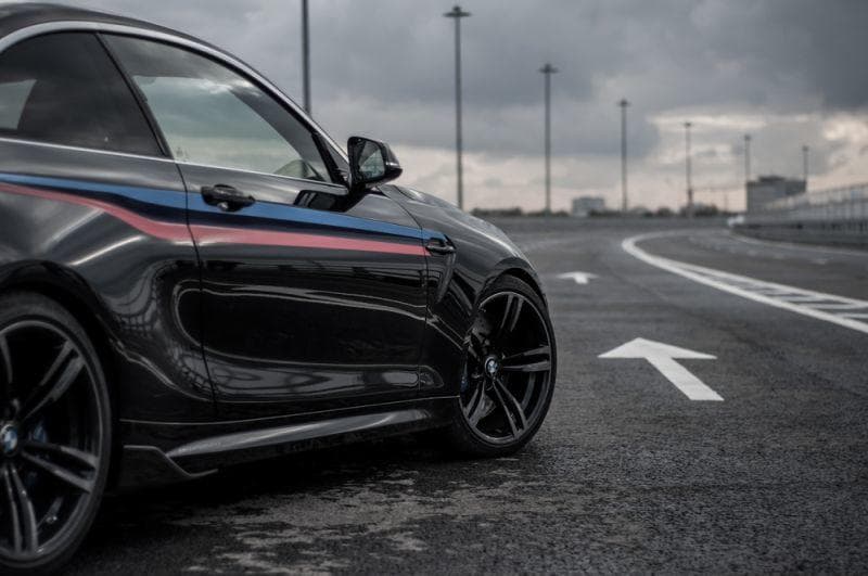 Cover Image for BMW fordert Steuersenkungen für Ladestrom und weitere Subventionen für E-Mobilität