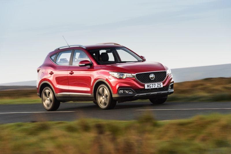 Cover Image for MG ZS EV: Familien-Elektro-SUV von der Insel ab 23.900 Euro mit Reichweite >260 km