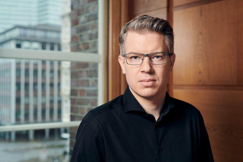 Frank Thelen: Räumen wir mit den Vorurteilen über E-Autos auf!