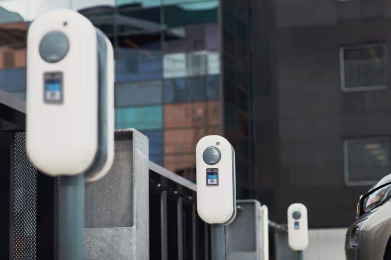 NewMotion bringt eichrechtskonforme Ladepunkte auf den Markt