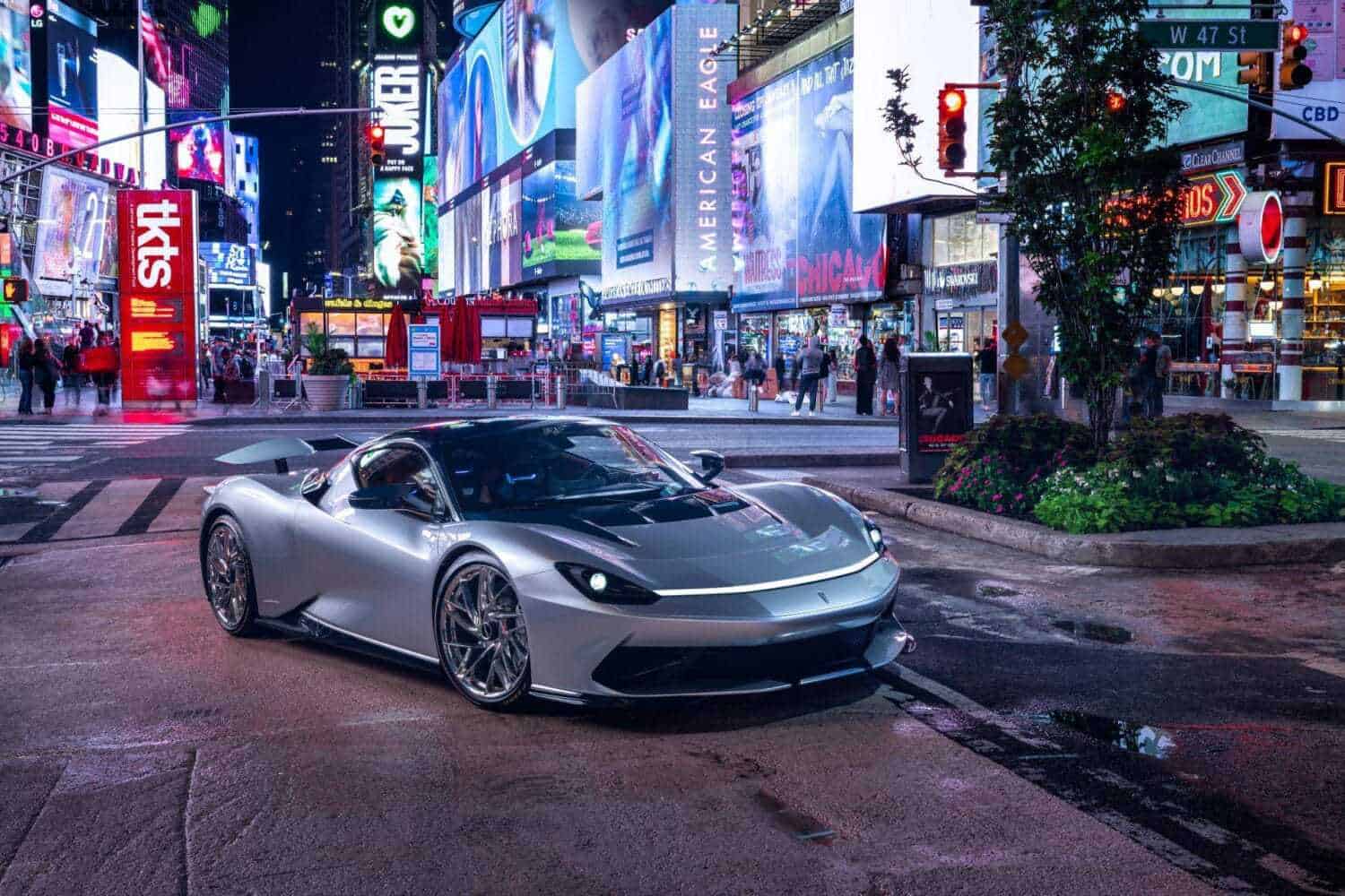 Automobili Pininfarina baut Management-Team in allen Bereichen spürbar aus