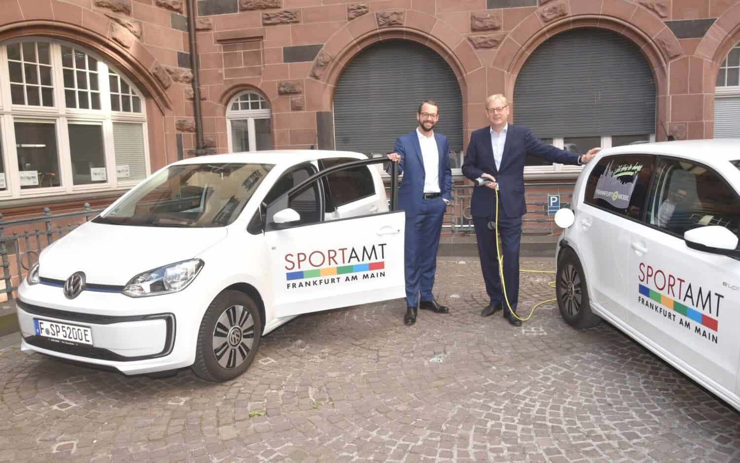 Cover Image for Städtische Mitarbeiter in Frankfurt a.M. immer emissionsfreier unterwegs