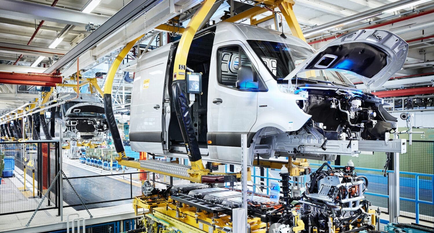 Mercedes-Benz Werk Düsseldorf startet Produktion des eSprinter