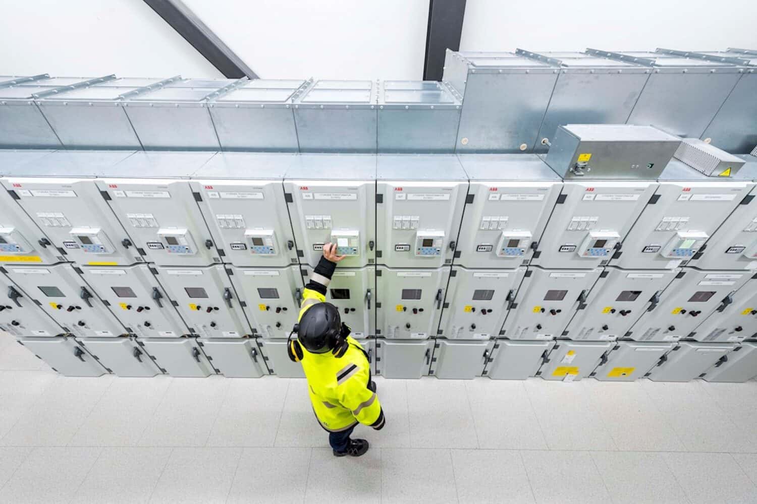 ABB liefert Stromversorgung für Northvolt-Batteriefabrik