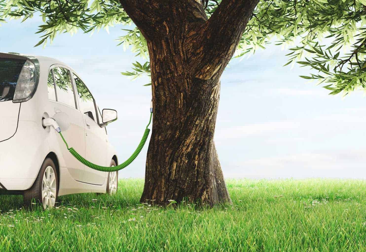 Cover Image for FÖS-Studie: Elektroautos bei Gesamtkosten günstiger als Verbrenner