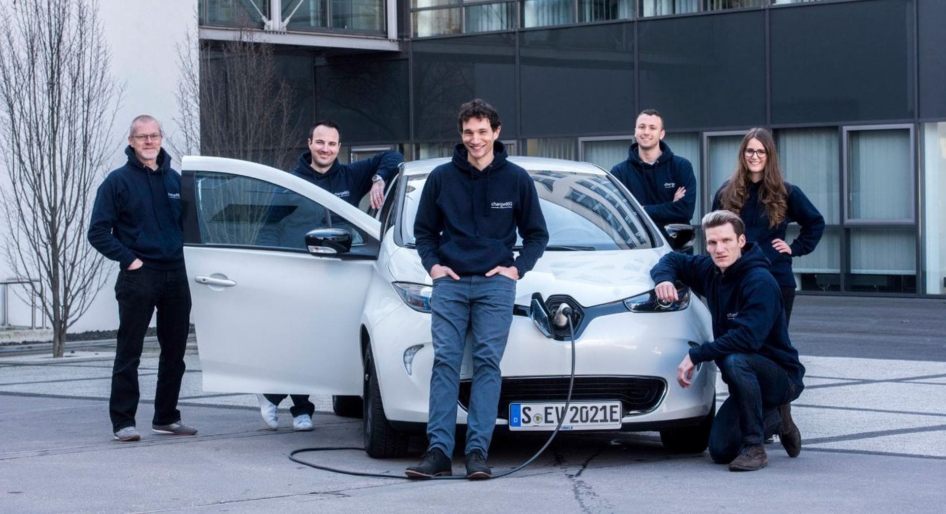 Cover Image for Nicole Heinrich, chargeBIG, über das Corporate Start-Up von MAHLE