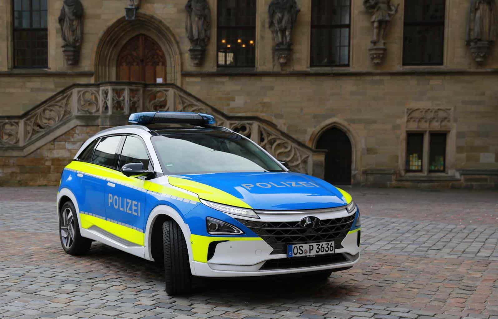 Cover Image for Polizei Osnabrück nimmt Hyundai Nexo als Streifenwagen in Dienst