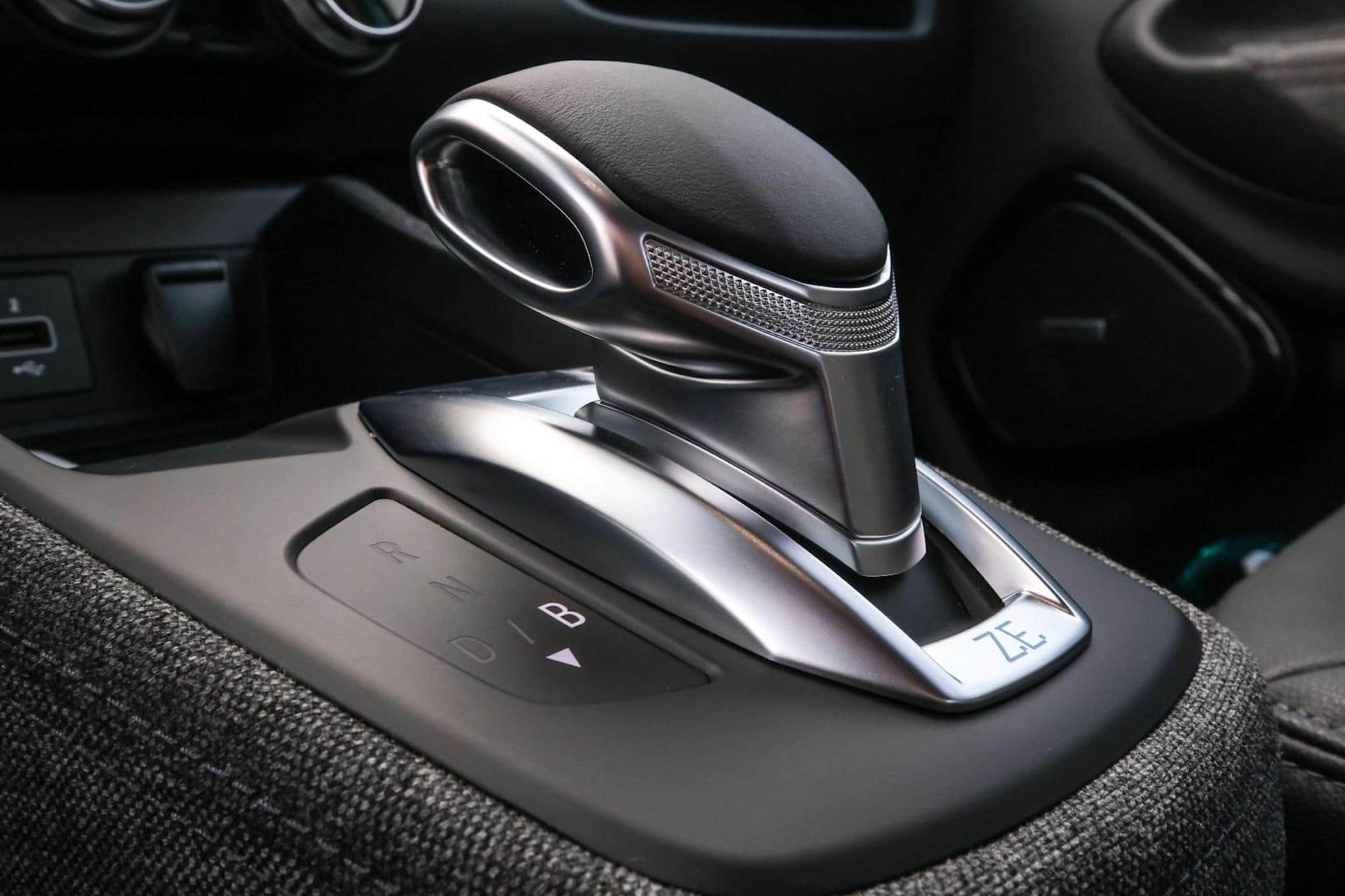 Cover Image for Renault führt One-Pedal-Fahrmodus in Elektro- und Hybridautos ein