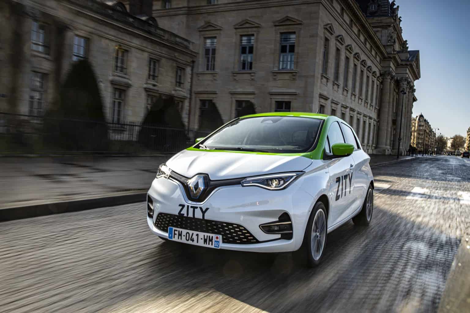 Cover Image for Elektrocarsharing Zity startet in Paris mit 500 Renault Zoe