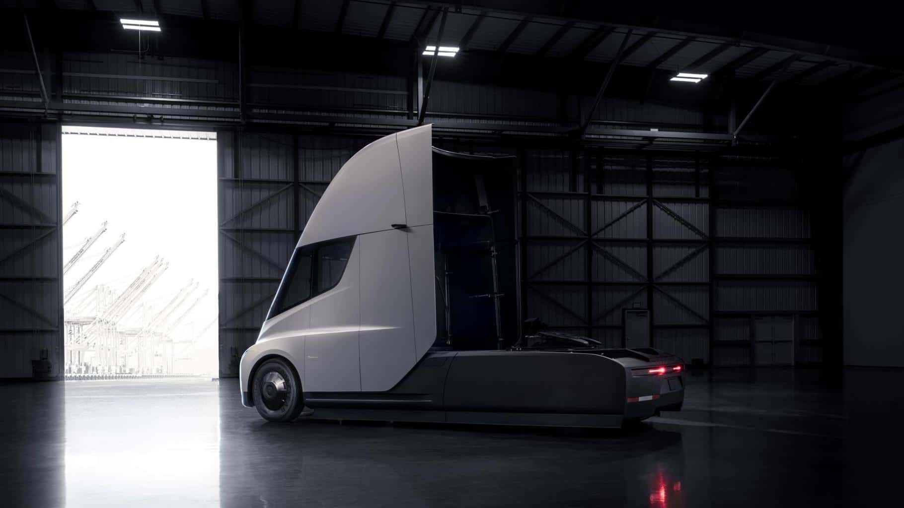 Cover Image for Tesla setzt Fokus auf Serienproduktion des Tesla Semi