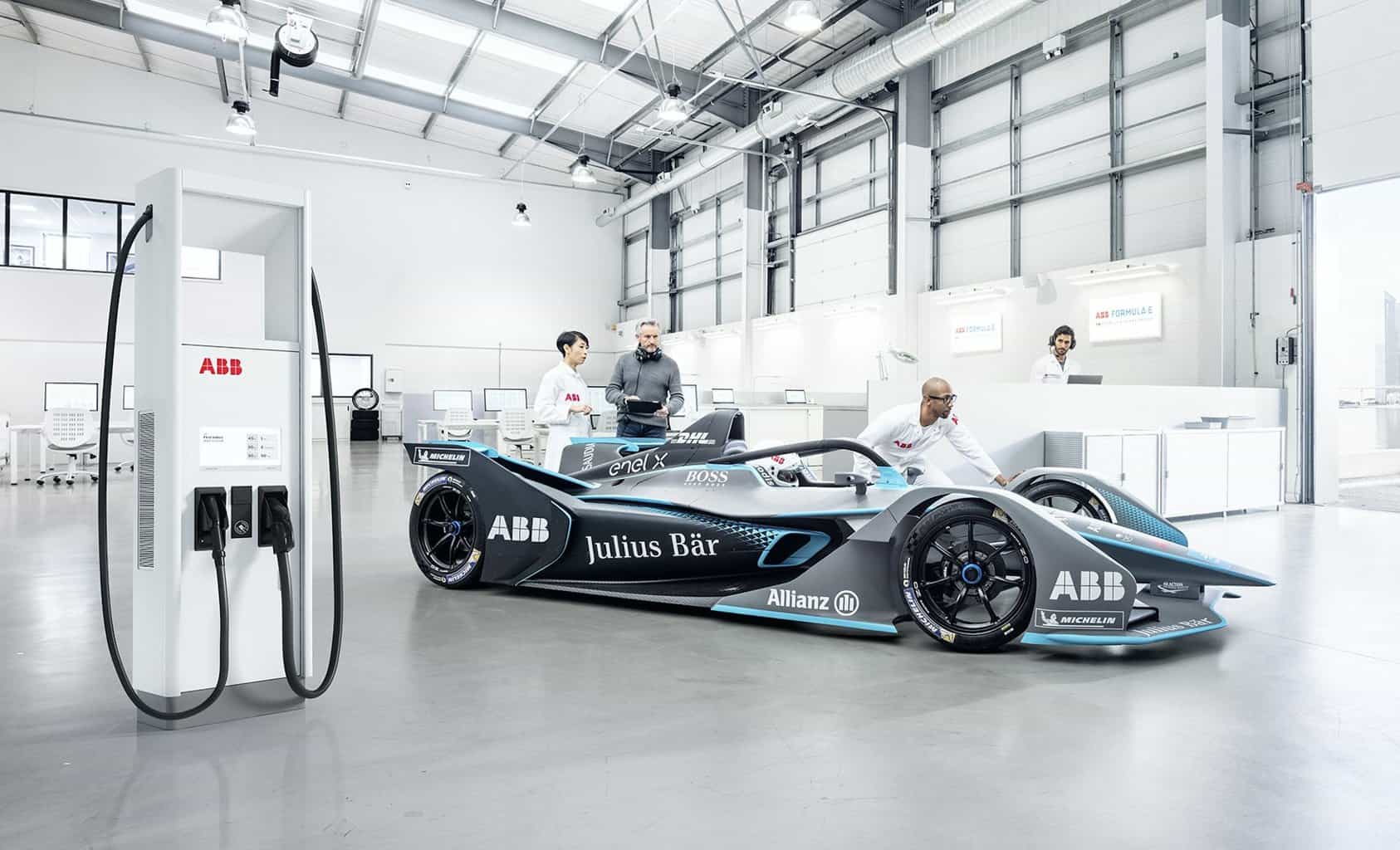 Cover Image for ABB liefert Ladetechnologie für Gen3-Rennwagen der Formel E