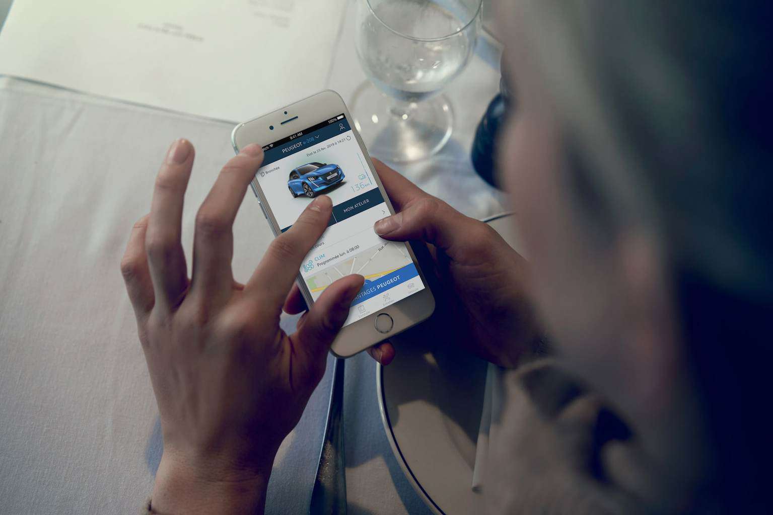 Cover Image for Peugeot bietet Elektroauto-Käufern Komplettpaket für Laden und Service