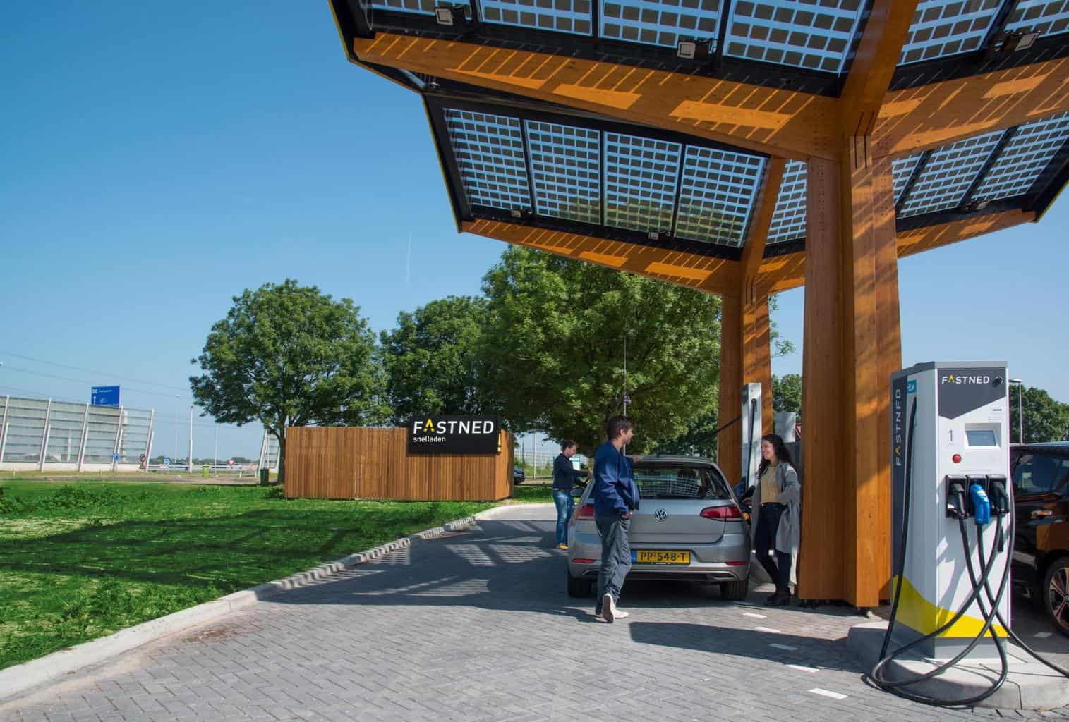 Cover Image for Fastned übernimmt Schnellladenetz MisterGreen