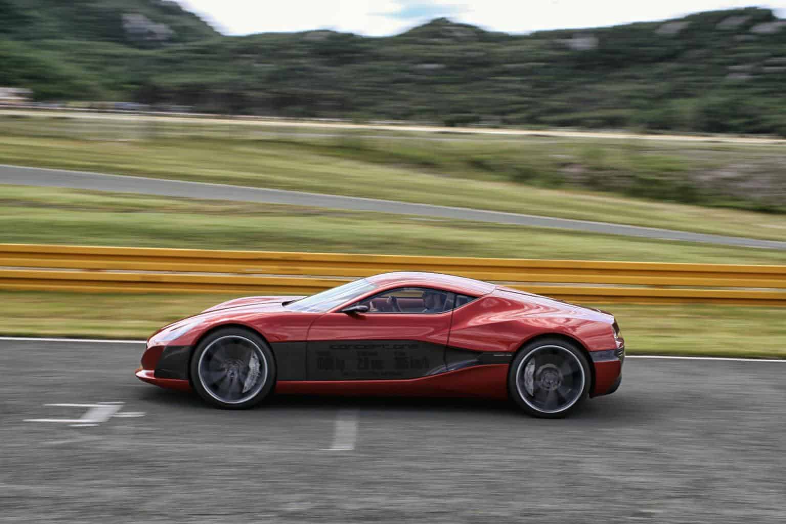 Cover Image for Neuer Batterieelektrolyt soll Leistung von E-Autos steigern und Dendriten-Problem lösen