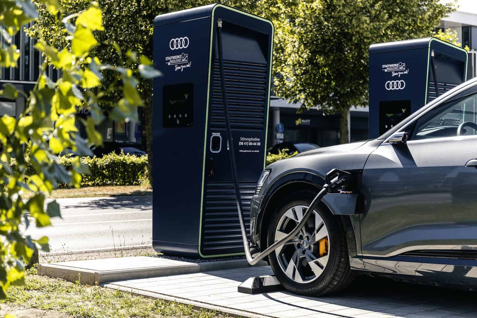Cover Image for Audi und Stadtwerke Ingolstadt eröffnen zentrumsnahen Schnellladepark