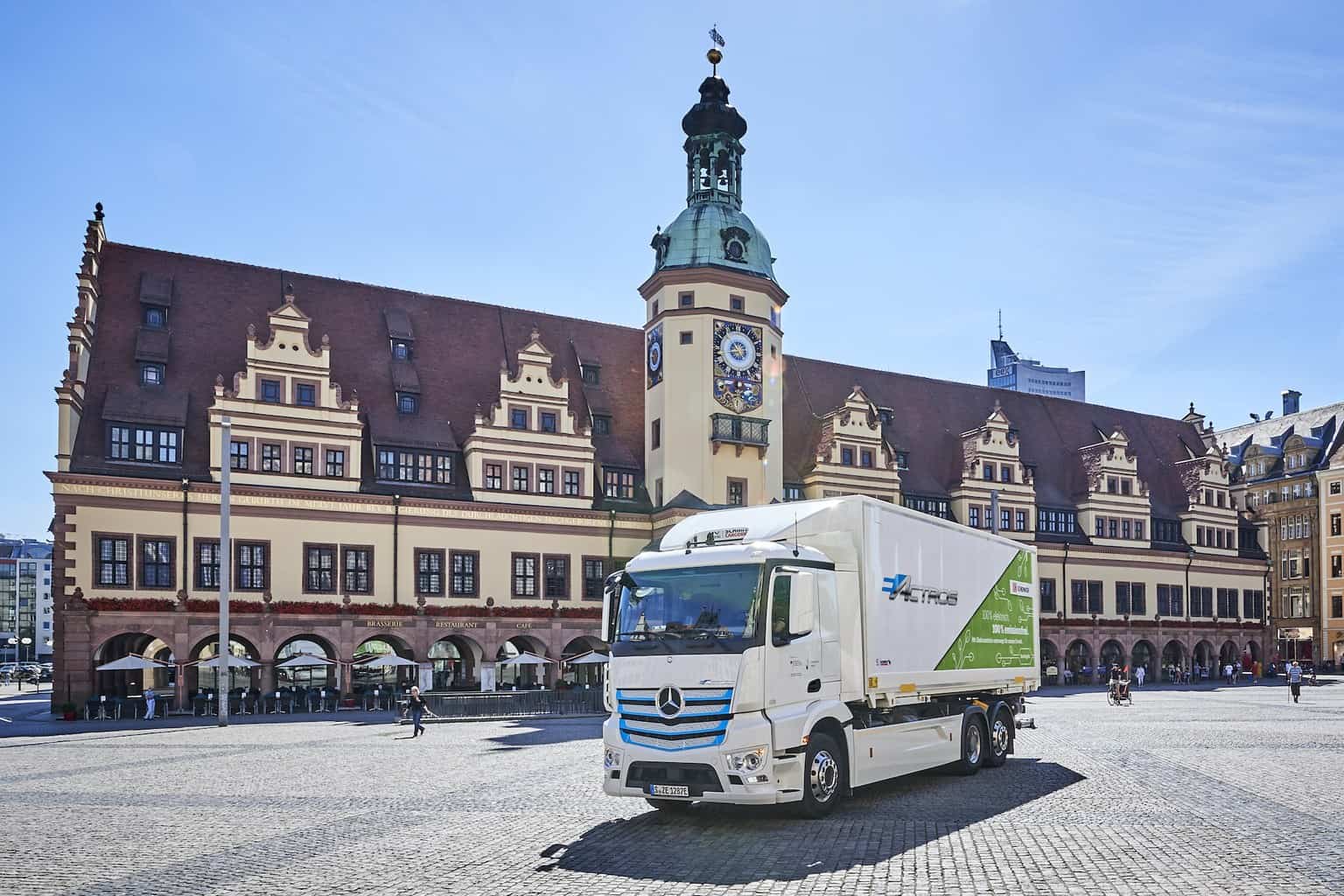 DB Schenker setzt Elektro-Lkw eActros in Leipzigs Innenstadt ein