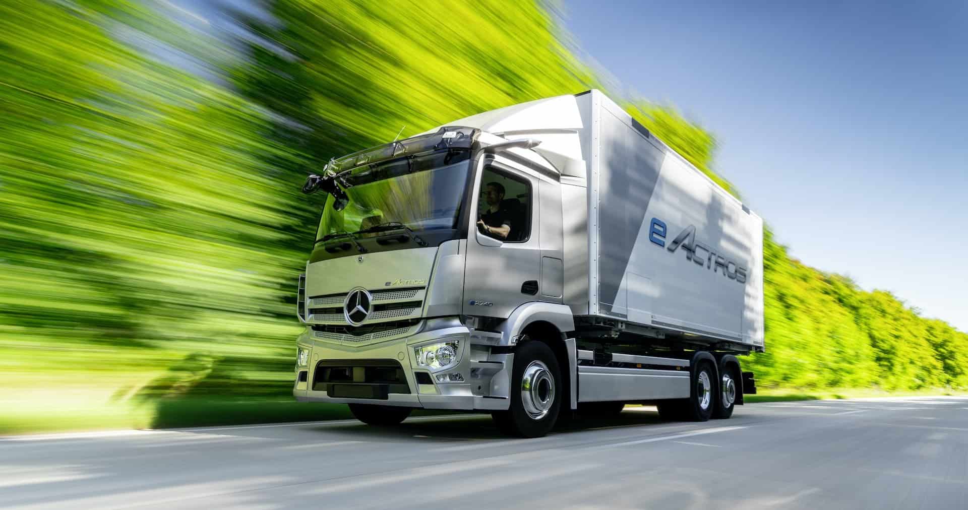 Mercedes-Benz Werk Wörth startet Serienproduktion des Elektro-Lkw eActros in 2021