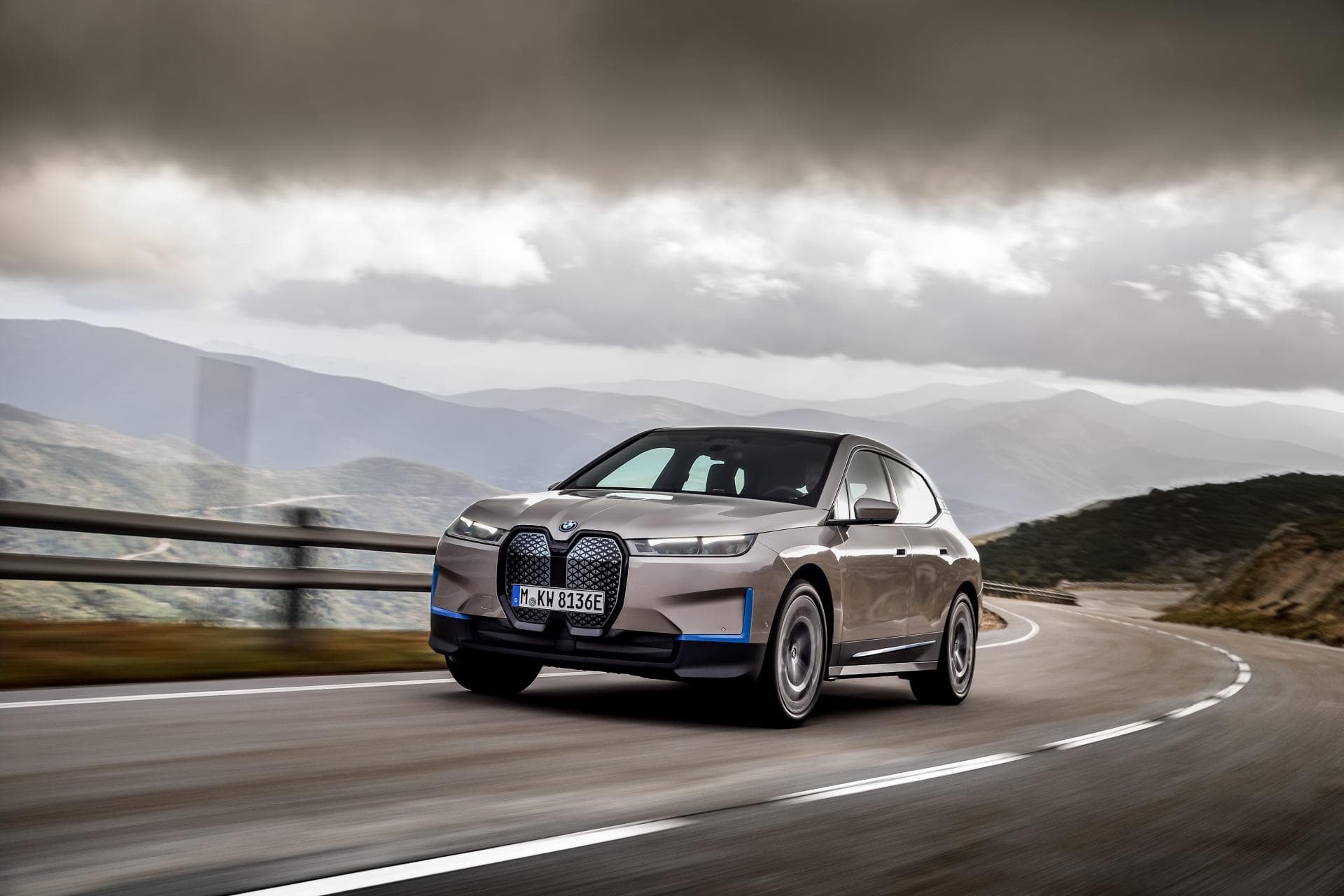 BMW iNEXT wird zu BMW iX: Alle Fakten, Fotos und Infos zur Design-Weltpremiere