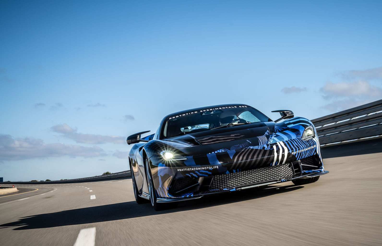 Elektro-Hypercar Battista absolviert Highspeed-Testprogramm in Nardò