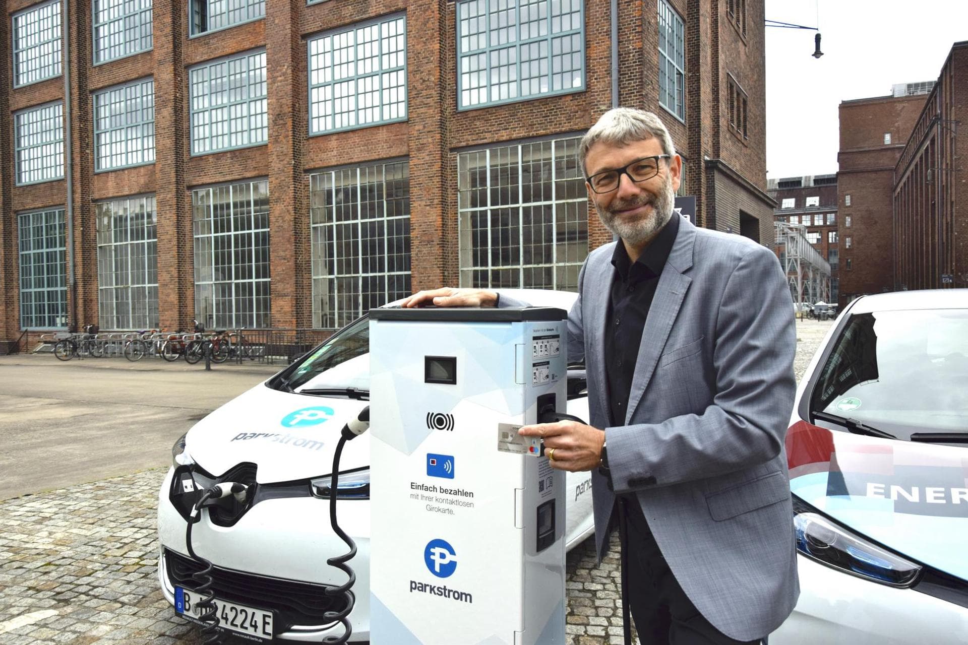 Cover Image for Ladedienstleister: „Direktbezahlsysteme erleichtern den Betrieb von Ladeinfrastruktur“