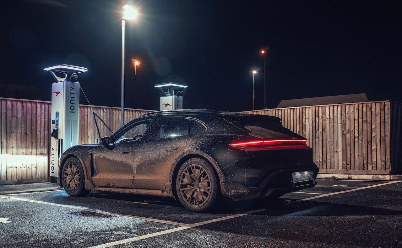 Taycan Cross Turismo im achtwöchigen Härtetest in fünf Klimazonen