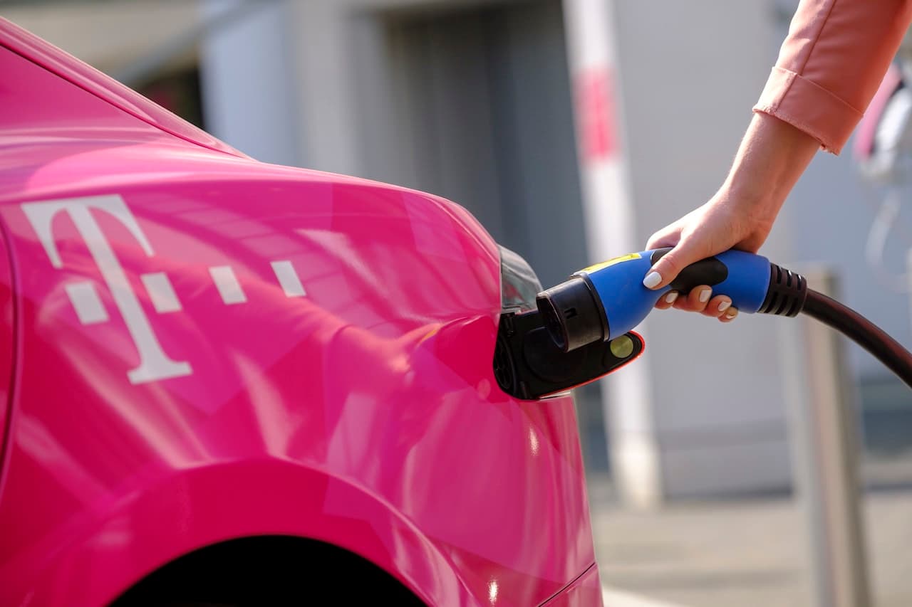 Cover Image for Vattenfall und Deutsche Telekom kooperieren bei Ladeinfrastruktur