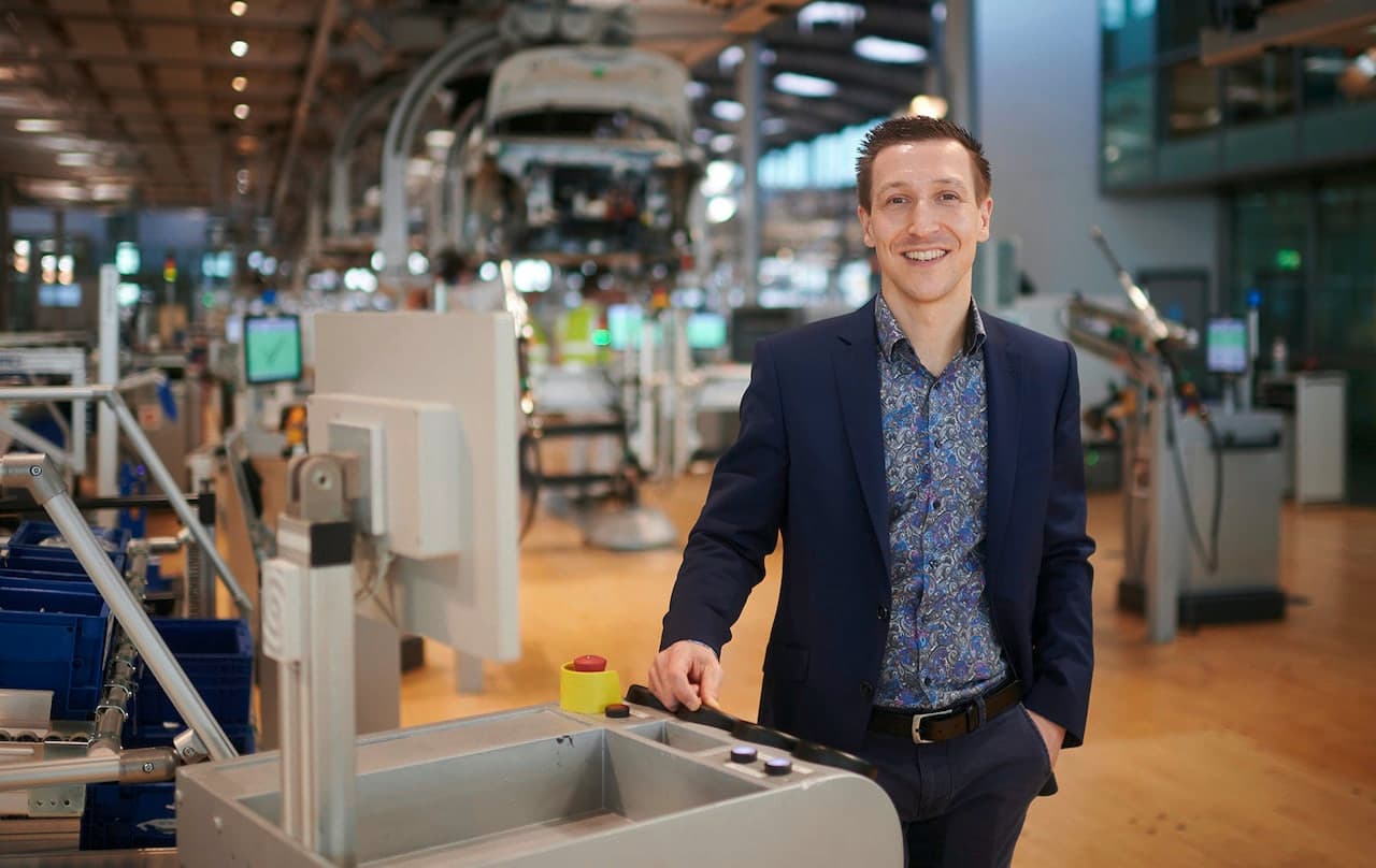 Cover Image for VWs Gläserne Manufaktur in Dresden das neue „Home of ID.“