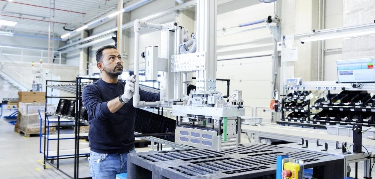 Akasol sichert sich millionenschweren Deal für Elektrobus-Batterien