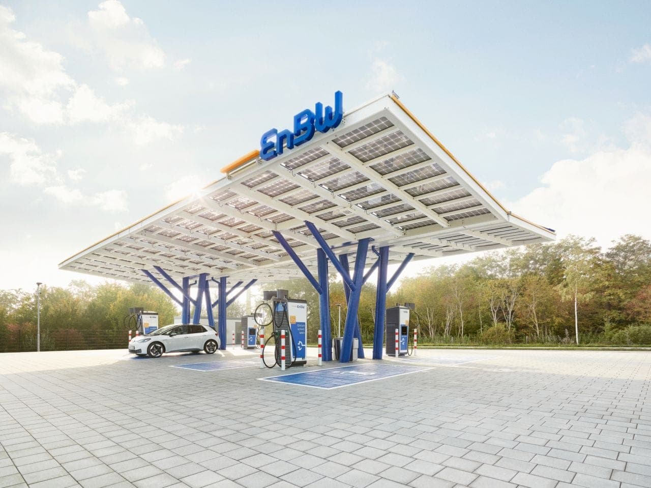 Cover Image for EnBW: Mehr Ladepunkte – höhere Preise