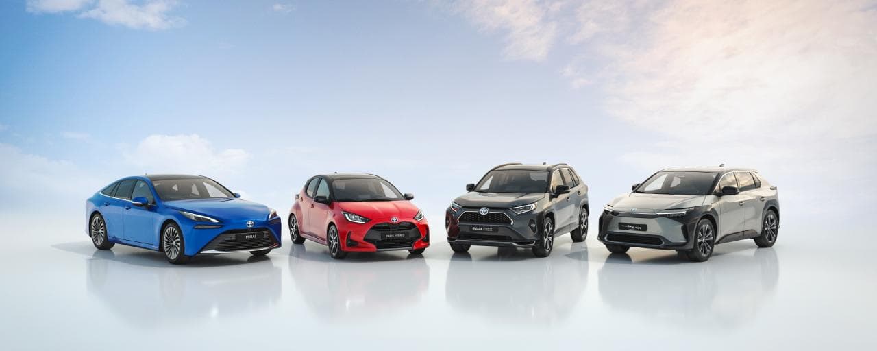 Cover Image for Toyota will beim Klimaschutz dreigleisig fahren