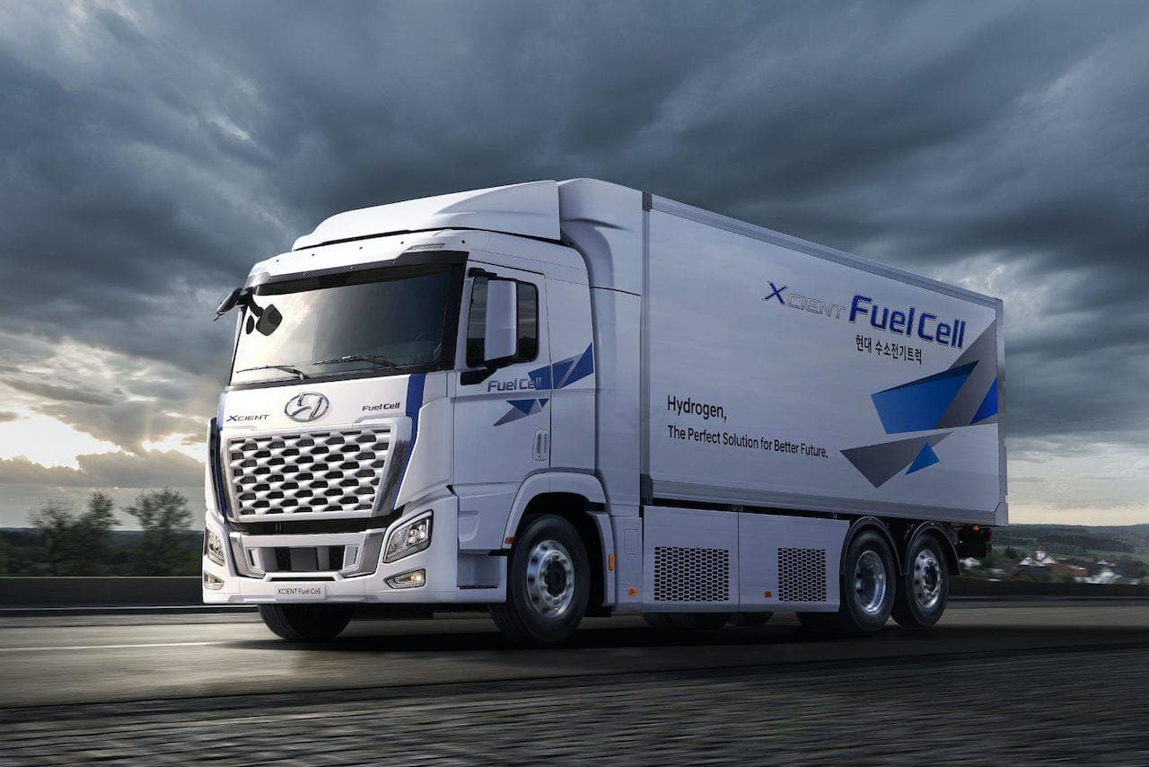 Cover Image for Hyundai prüft weltweiten Vertrieb des Wasserstoff-LKW XCIENT
