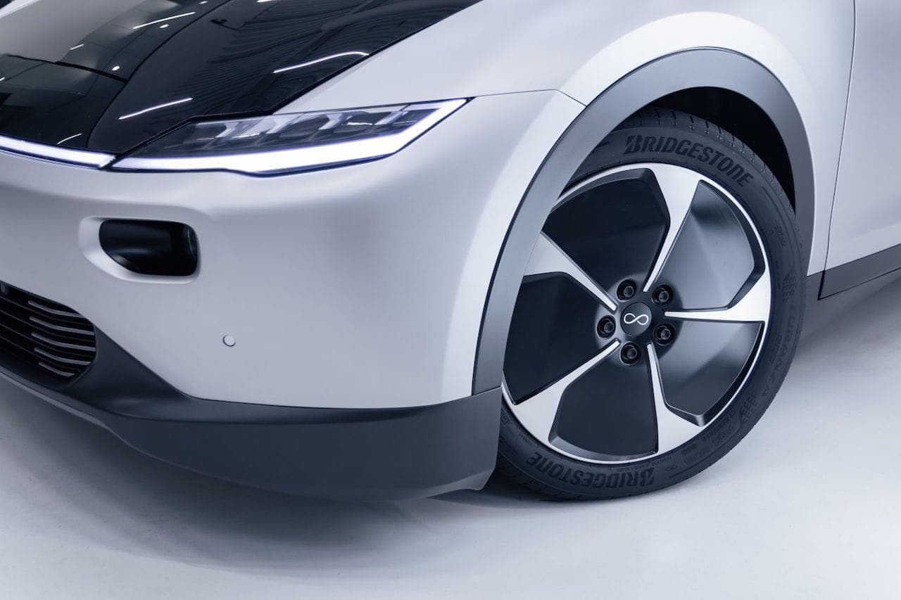 Cover Image for Zehn Prozent leichter: Bridgestone entwickelt spezielle Elektroauto-Reifen für Lightyear One