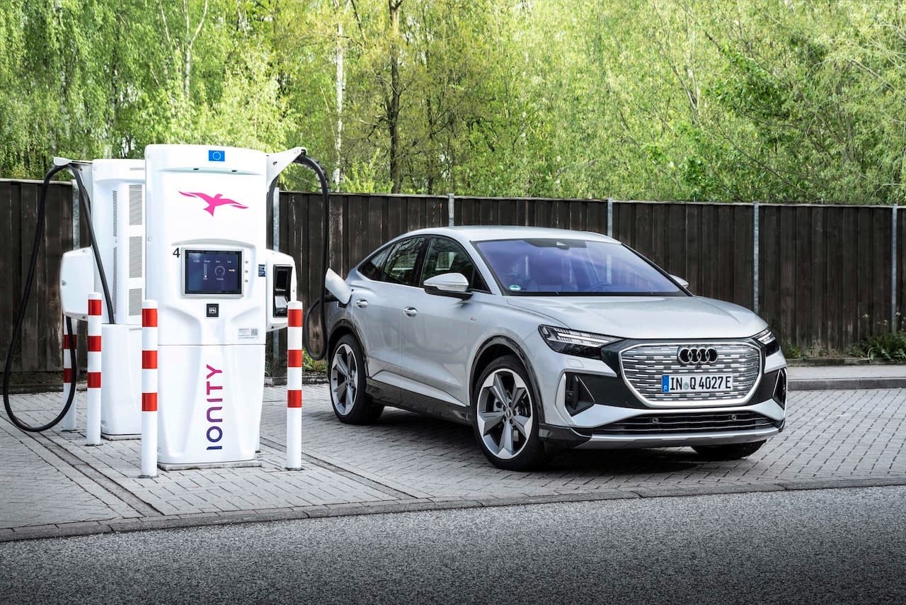 Cover Image for Audi bestätigt Verbrenner-Aus, will Motoren aber noch auf Effizienz trimmen