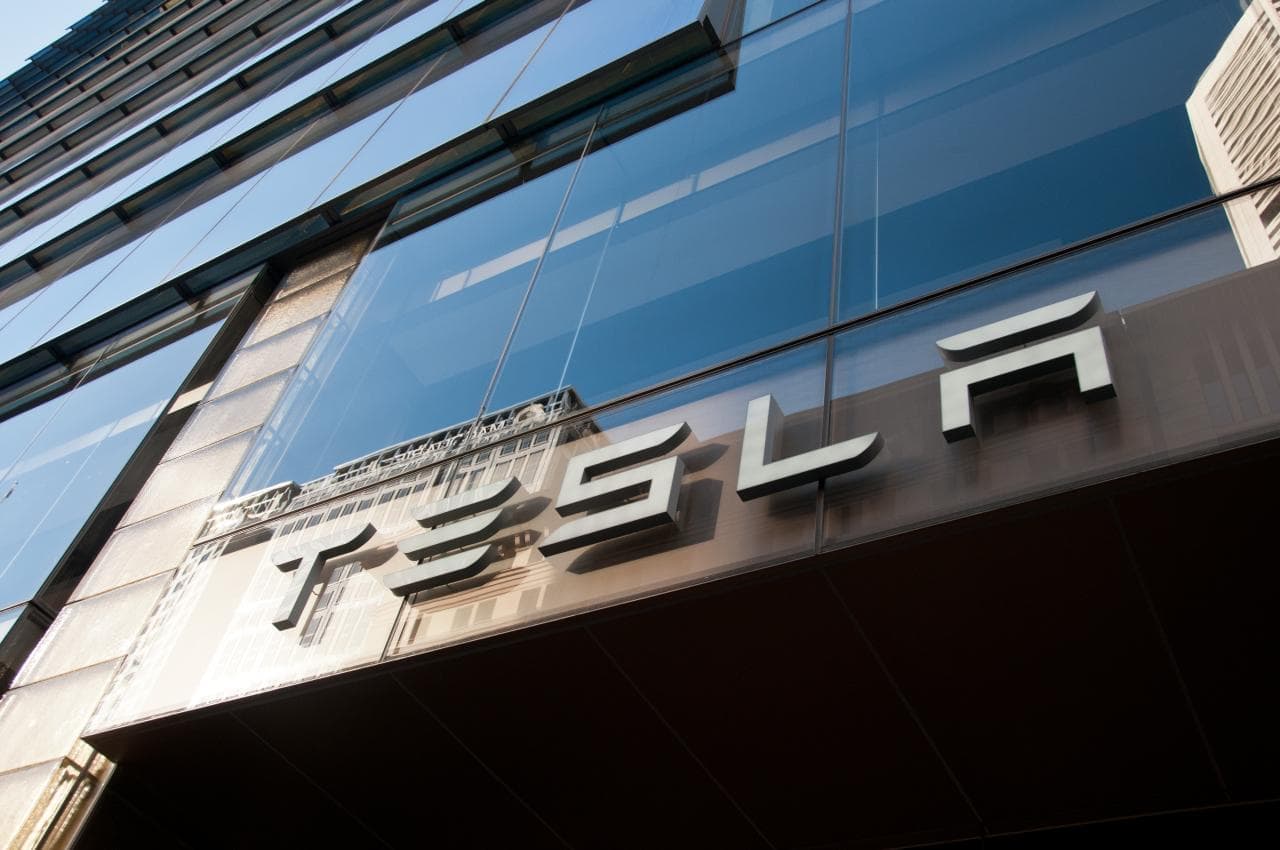 Stellantis will künftig ohne Hilfe von Tesla CO2-Ziele erreichen