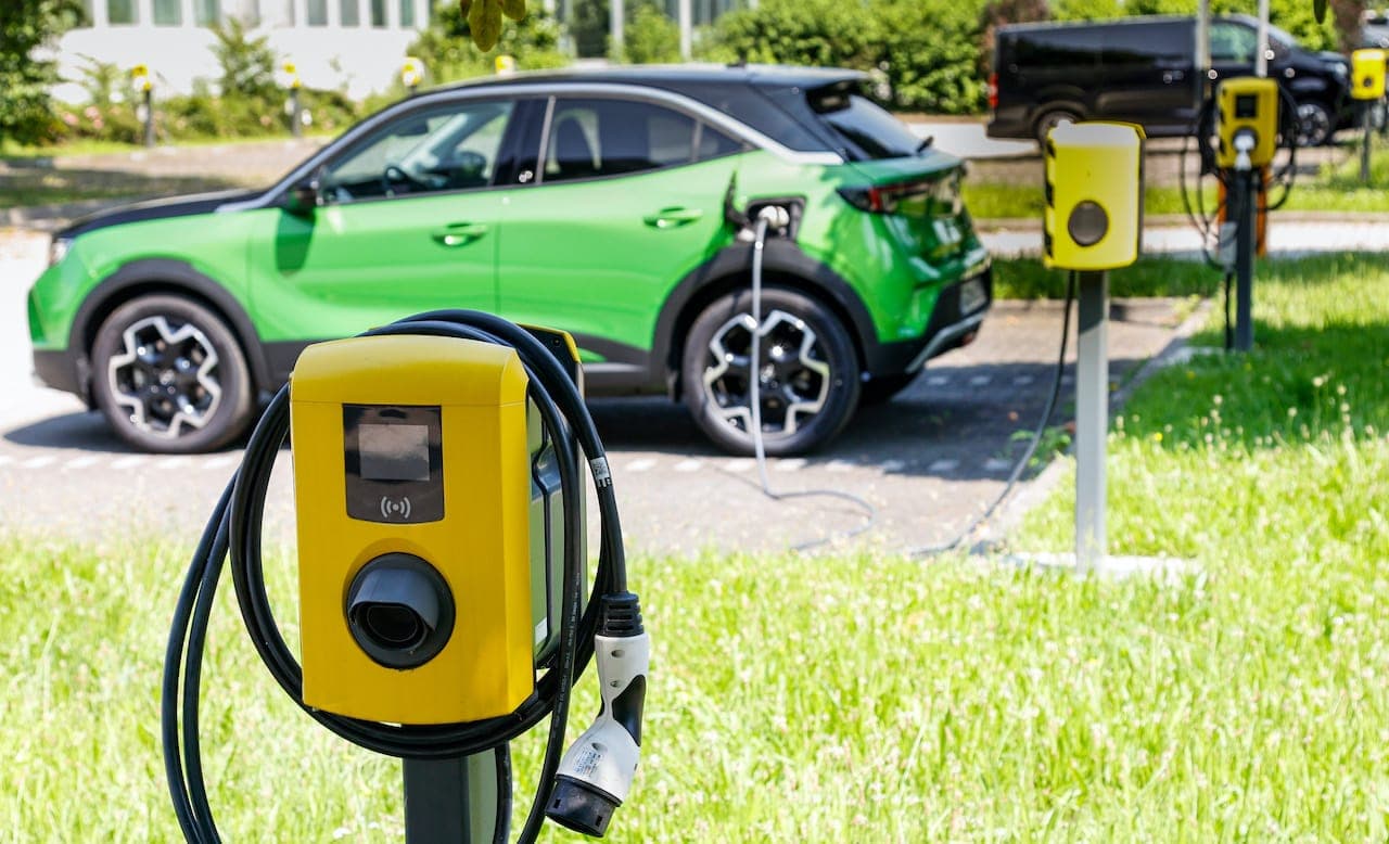 Cover Image for Opel macht Campus in Rüsselsheim elektrisch