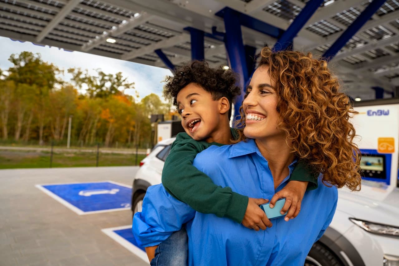 Cover Image for EnBW HyperNetz wächst auf neun Länder mit mehr als 190.000 Ladepunkten