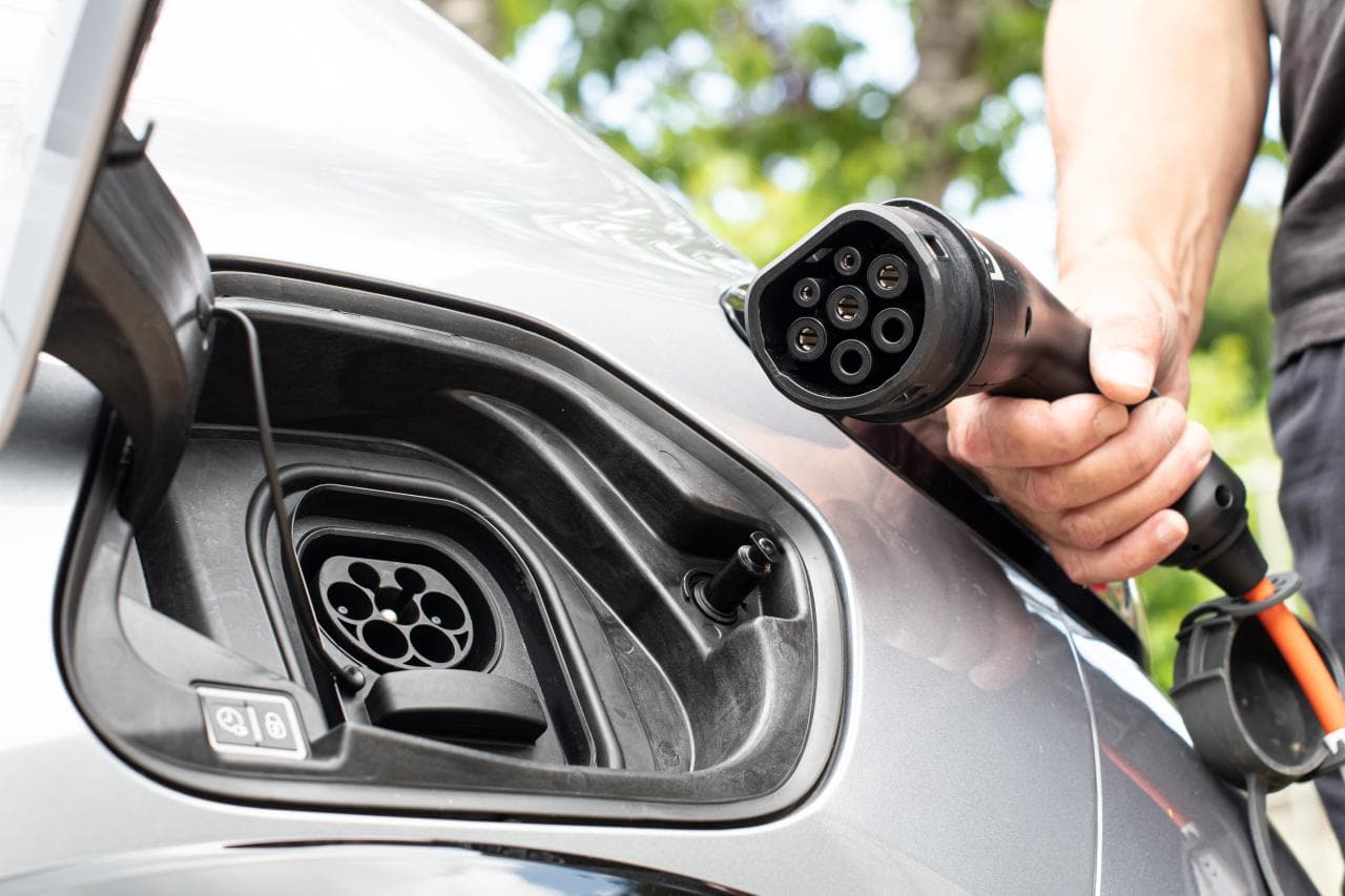 Cover Image for Der Kampf um die Ladesäulen ist eröffnet