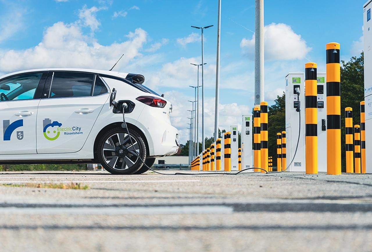 Cover Image for „Electric City Rüsselsheim“: Zweite Ladefarm am Netz