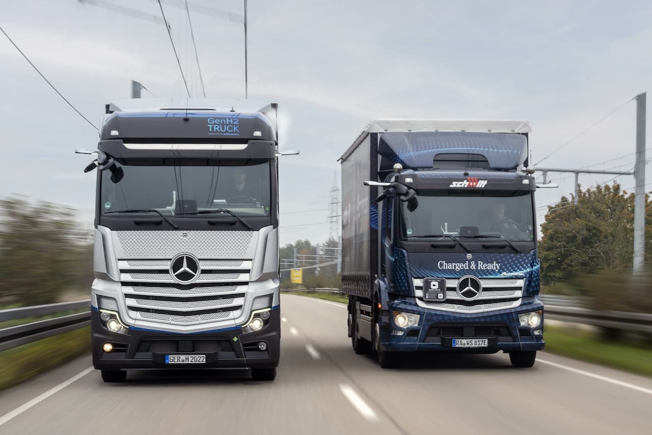 Cover Image for Daimler Truck erhält Straßenzulassung für Wasserstoff-Lkw