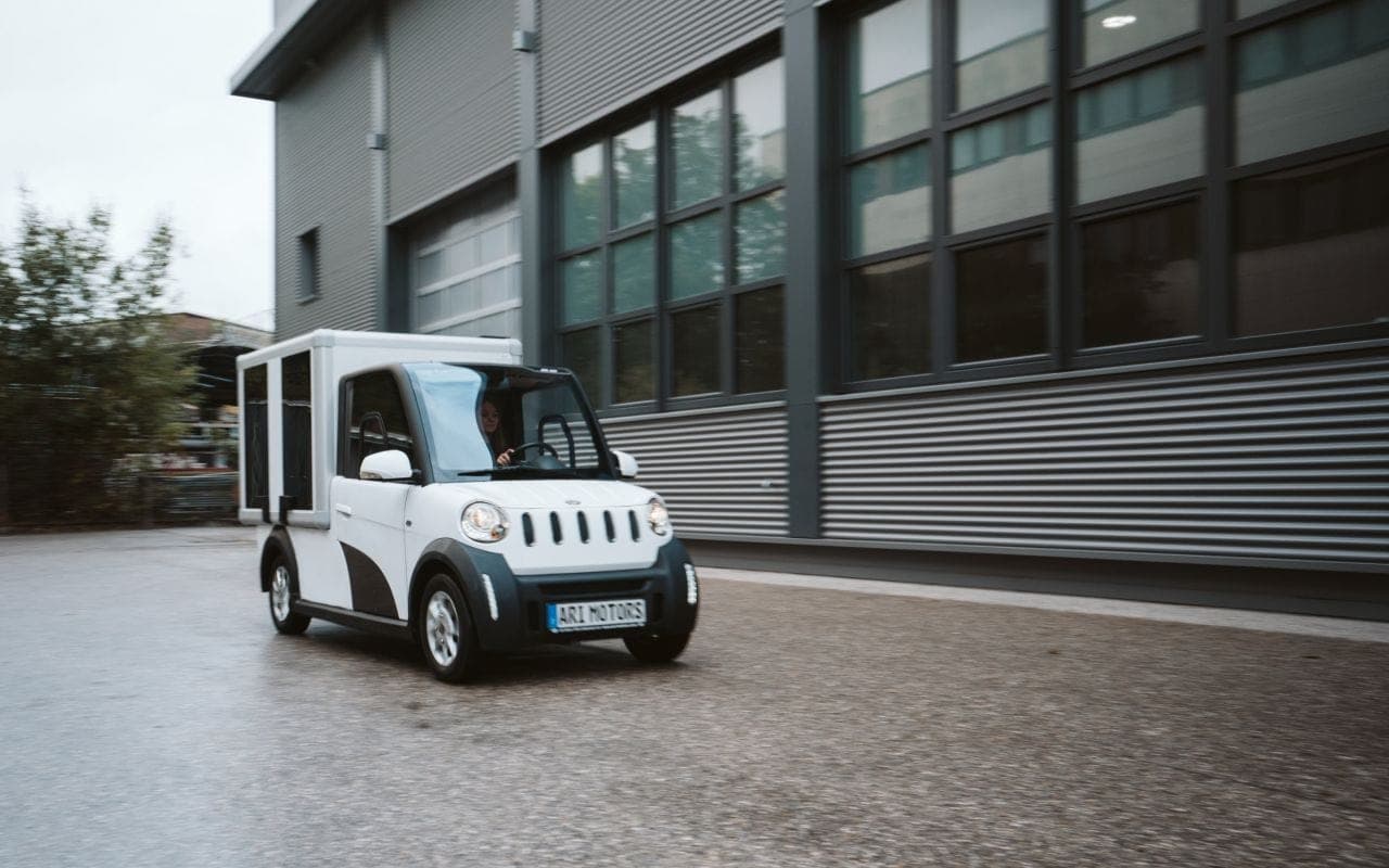 Cover Image for ARI Motors E-Fahrzeug-Prototyp mit Solar-Integration von Sono Motors