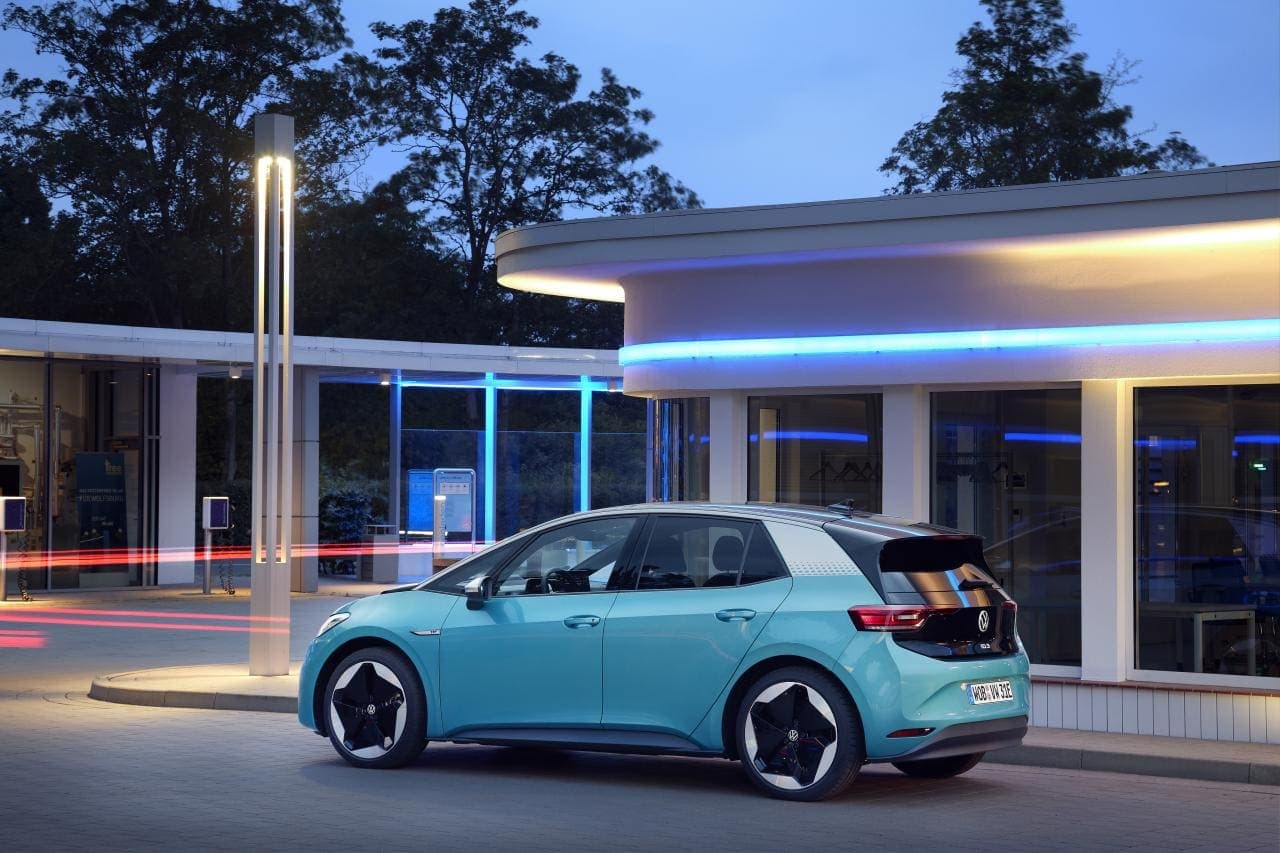 Cover Image for VW will bis 2025 Marktführer bei E-Mobilität werden