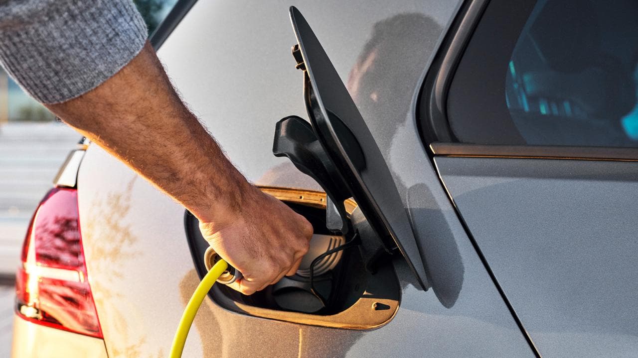 Cover Image for Vitesco: Milliarden-Auftrag aus USA für 800-Volt-Technik