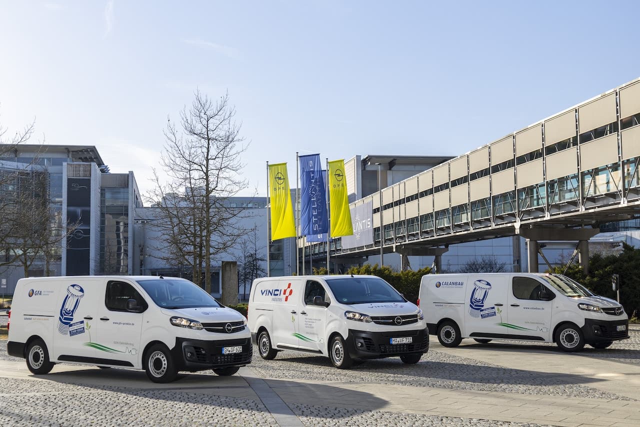 Cover Image for Opel liefert 30 Vivaro-e Cargo an Vinci Energies