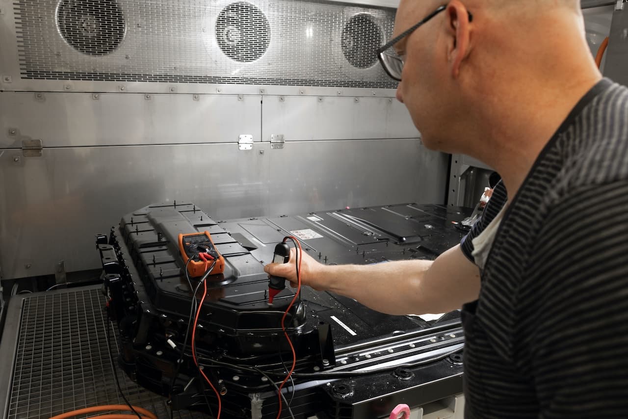 Cover Image for Audi Batterietechnikum: Wo Reichweite und Schnellladen zusammenfinden